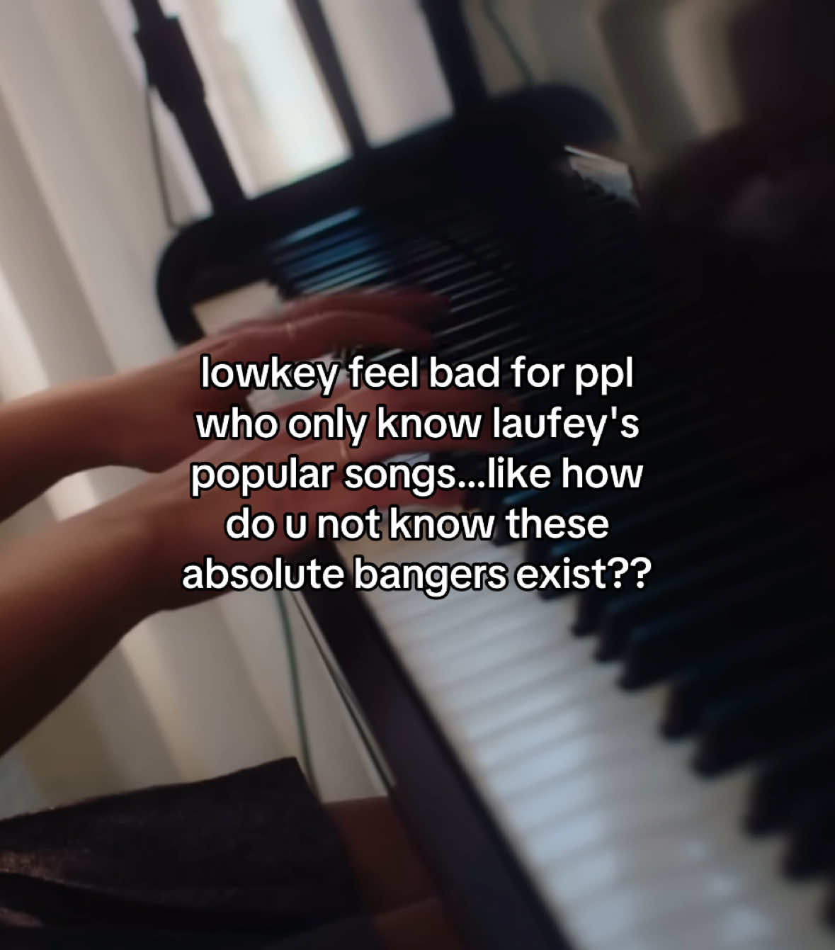 peak😎          #laufey #lauver #laufey3 #laufeyland #amatteroftime #xycba #fyp #underrated @laufeyland @laufey 