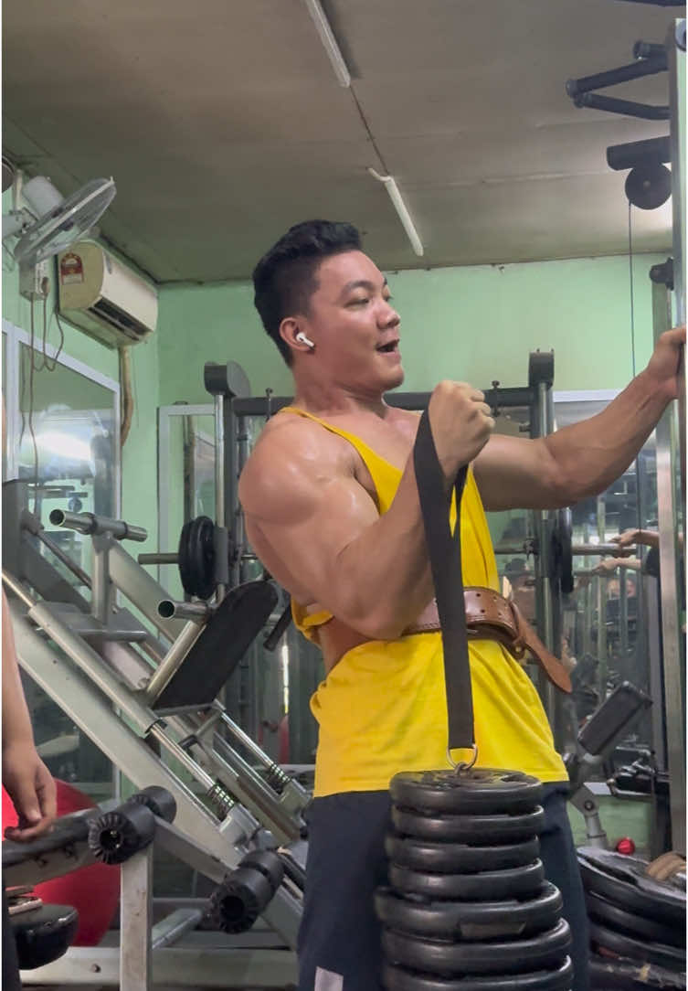 💪🇲🇲 #klkarmwrestling2024 #tiktok #wrestling #tiktokmyanmar #fyp #foryou #fypage #foryoupage #t #ti #trending #tik #f #armwrestling #gym #GymTok #sports #sport #myanmar 