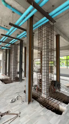 59条柱子增大截面加固施工过程展示，柱子增大截面加固，作为一种广泛应用的建筑结构加固技术，主要通过增加混凝土或钢材等材料，扩展被加固构件的横截面积，从而达到提升承载力、抗压、延长建筑寿命、抗震性能提升等效果！