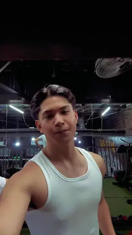 nanonood kasi nahiya tuloy 😆 #gym #fyp #foryoupage 