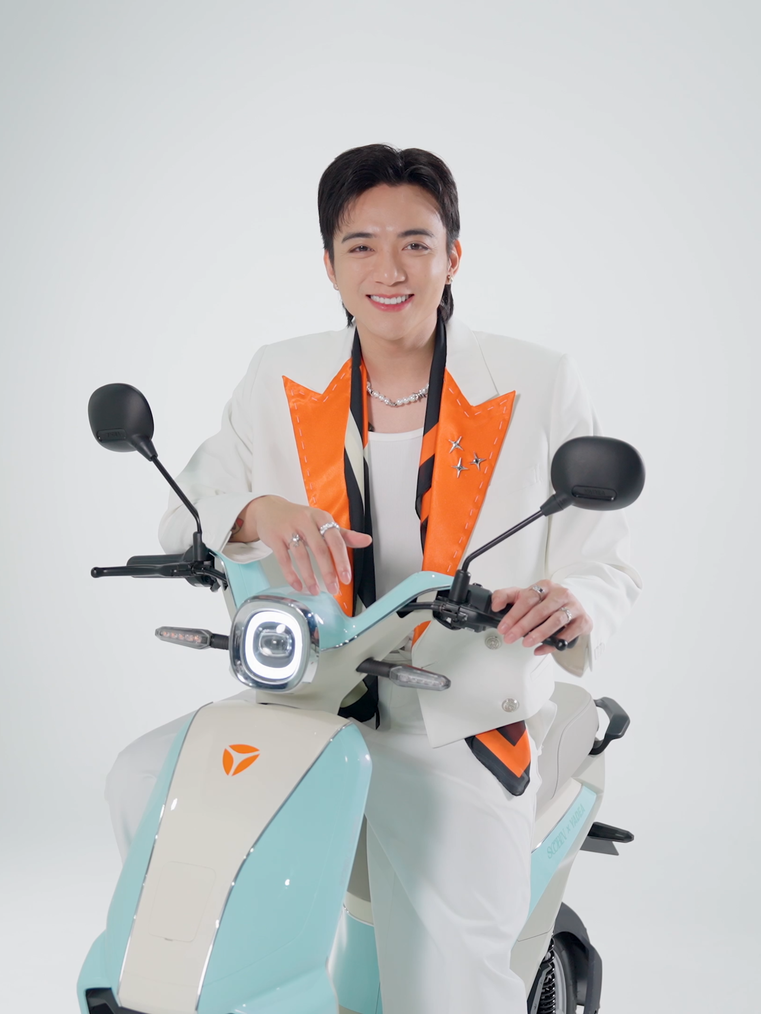 Bạn đã sẵn sàng bùng nổ cùng YADEA chưa?  YADEA và SOOBIN ở đây, chờ tất cả các bạn đến nha! #yadeavietnam #xemaydienthongminh #lamchutuonglai #yadeavietnamxsoobin #soobin #trends