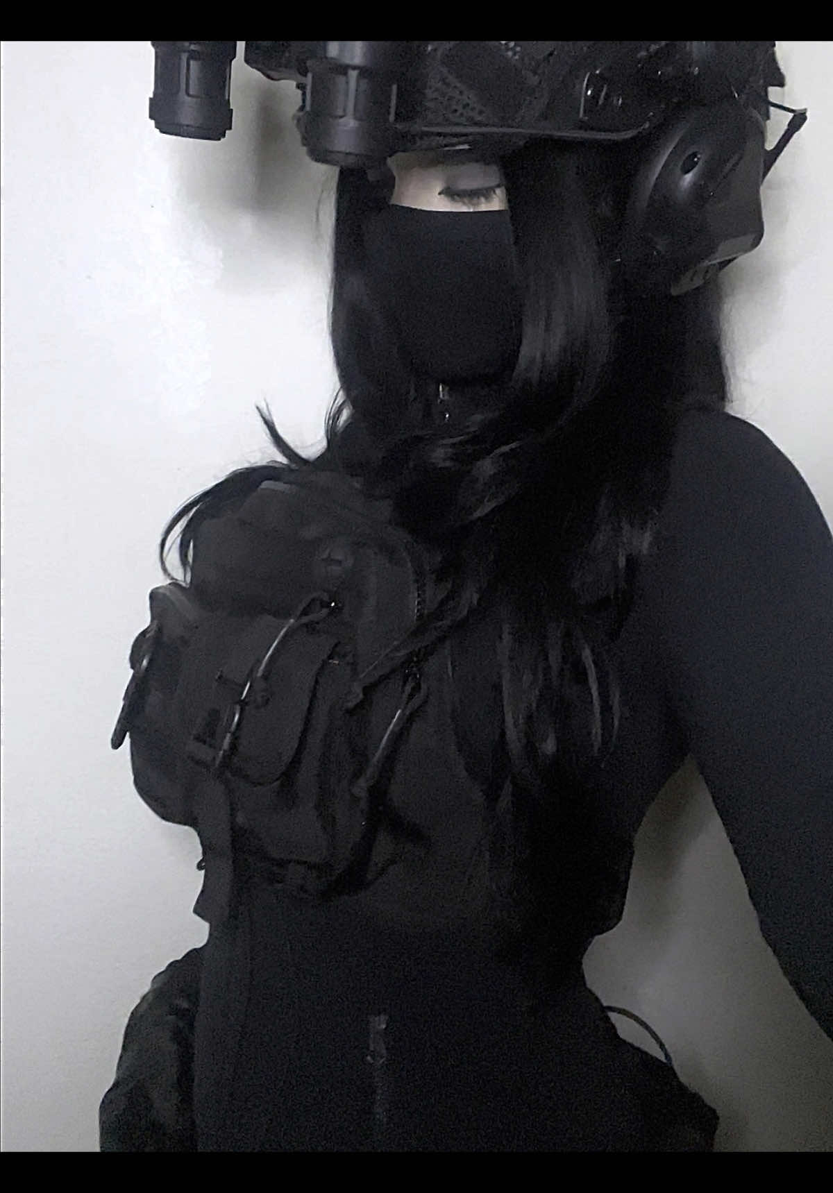 eyes on me // OC cosplay // #cosplay #callofduty #masktok #BookTok #BookTok #foryoupage #fypシ #viral #mask #fyp 