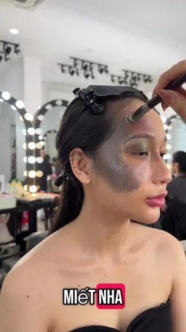 Buổi thực hành che chàm nám. #TeamQuanNguyenPuLe #chònmakeup #viral #xuhuong #makeupquan10 #ChònMakeup #fyp  #chekhuyetdiem 