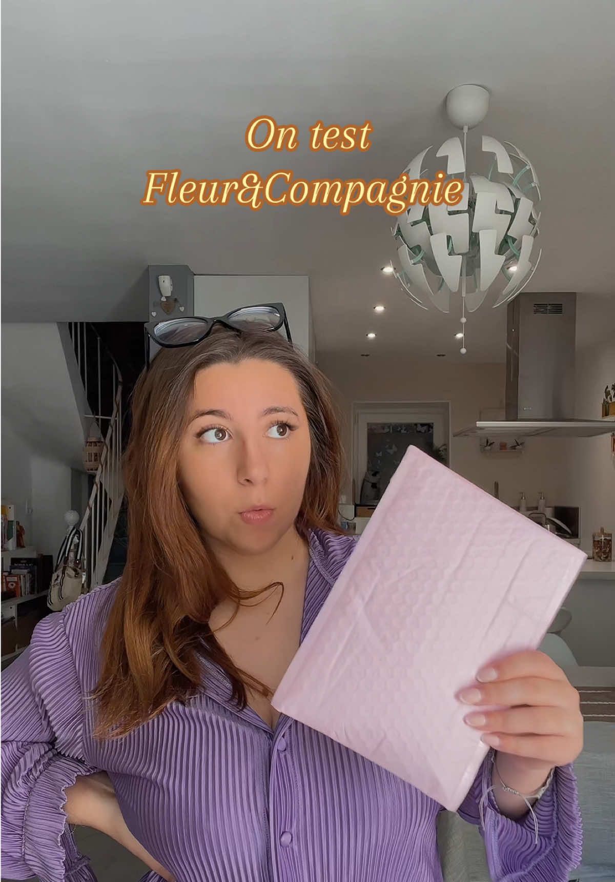 aujourd’hui on test @Fleur & Compagnie #fleur #fleurfratacci #fleurfratacci #fleuretcompagnie #yonpartdieu #cagnessurmer #cannes #bijoux #bracelet 