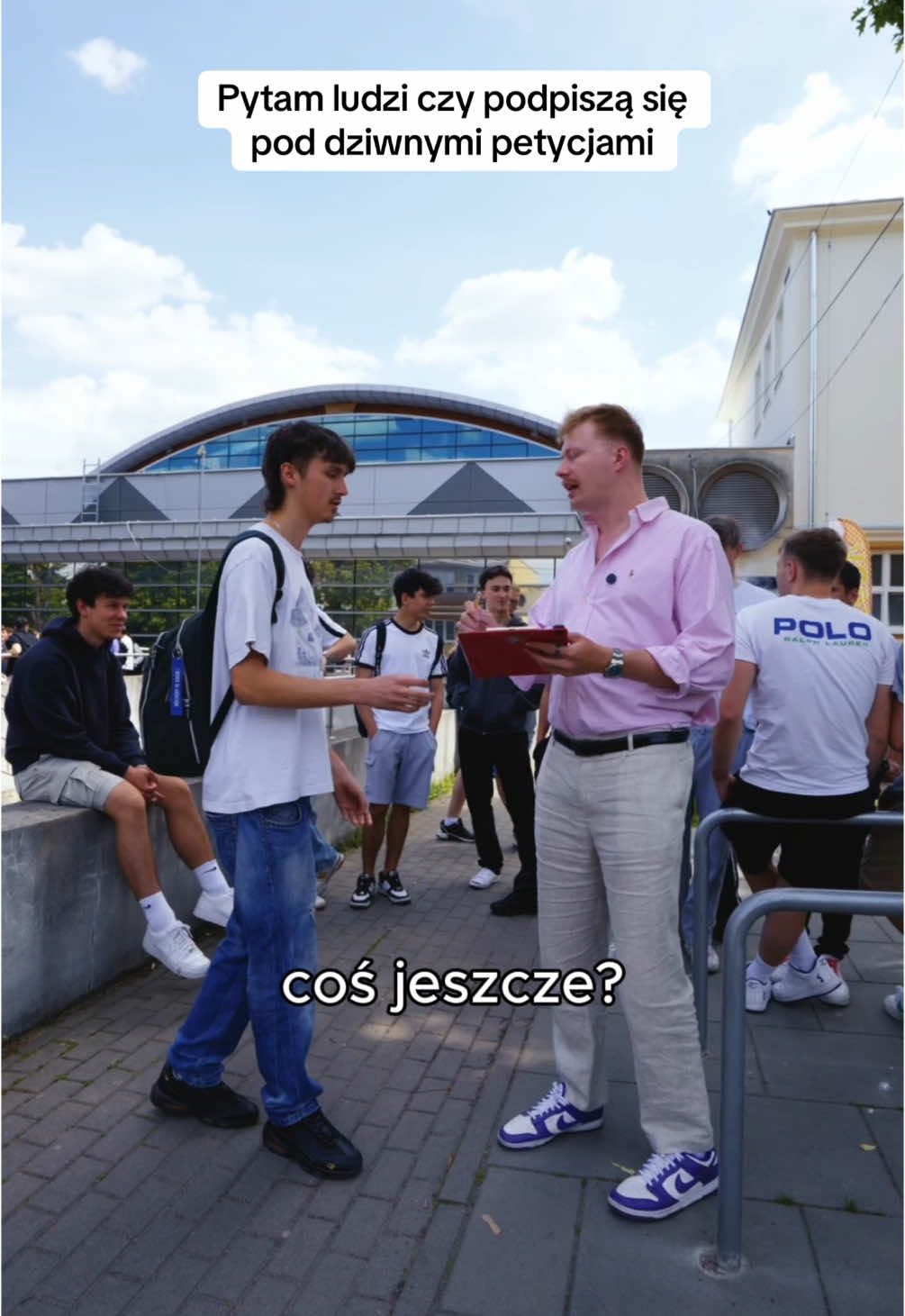 Jeżeli cię spotkam na żywo i obserwujesz możesz dostać 5 dych. A czy Ty jesteś za tym żeby wybory prezydenckie były jawne? #ankieta 