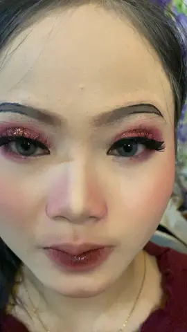 Jngan salfok ke alis! Emng blm jadi alisnya🥵 dan itu bukan ak yg ngalisin yaa!! #fyp #fypppppppppppppp #4u #eyelinerglitter 
