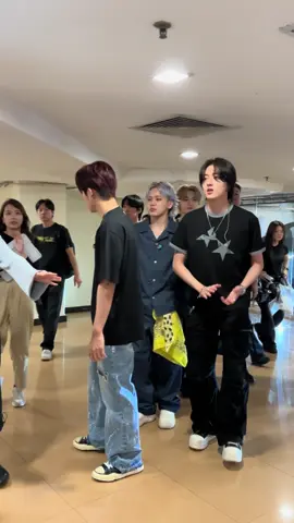 #TREASURE #sunwaypyramid #treasureinkl #haruto #kimdoyoung #choihyunsuk #parkjeongwoo 