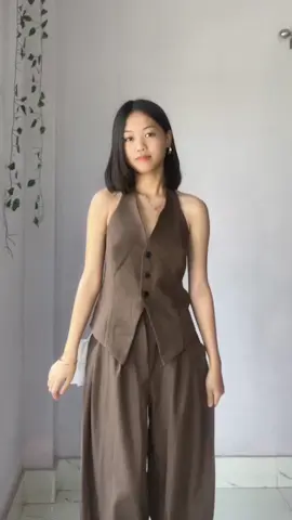 Restocked ✨ Halter waist coat co-ord set Size:m/l Color:brown/grey #onlinestorenepal #OOTD #newin #deliveryallovernepal🇳🇵 #outfitoftheday #onlineshopping #fyp #reels #explore #creatorsearchinsights #birtamode_jhapa #jhapalimuser 