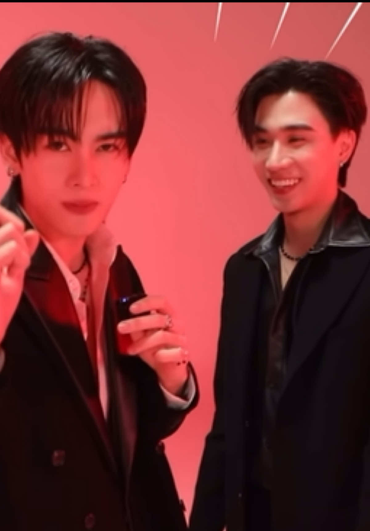 only do tiktok with me 😔😔🤏🤏 #perthsanta #perthsantaedit #perthtanapon #santapongsapak #perthppe #santapp #perthedit #santaedit #fyp #foryou #เพิร์ธแซนต้า #เพิร์ธธนพนธ์สุขุมพันธนาสาร #แซนต้าพงศภัคอุดมโภชน์