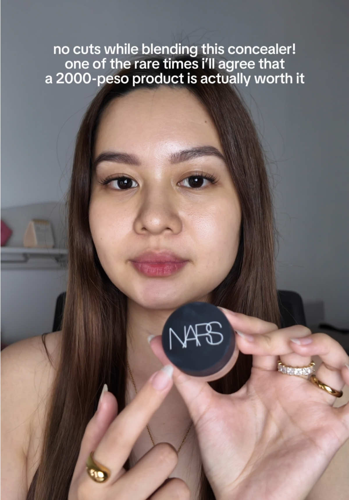 suddenly nawala lahat ng pagod ko 🪄 hahaha high coverage, super lightweight, skin-like finish & dry skin friendly (with proper prep ofc) #fyp #foryou #foryoupage #beauty #beautyph #makeup #makeupph #concealer #nars 