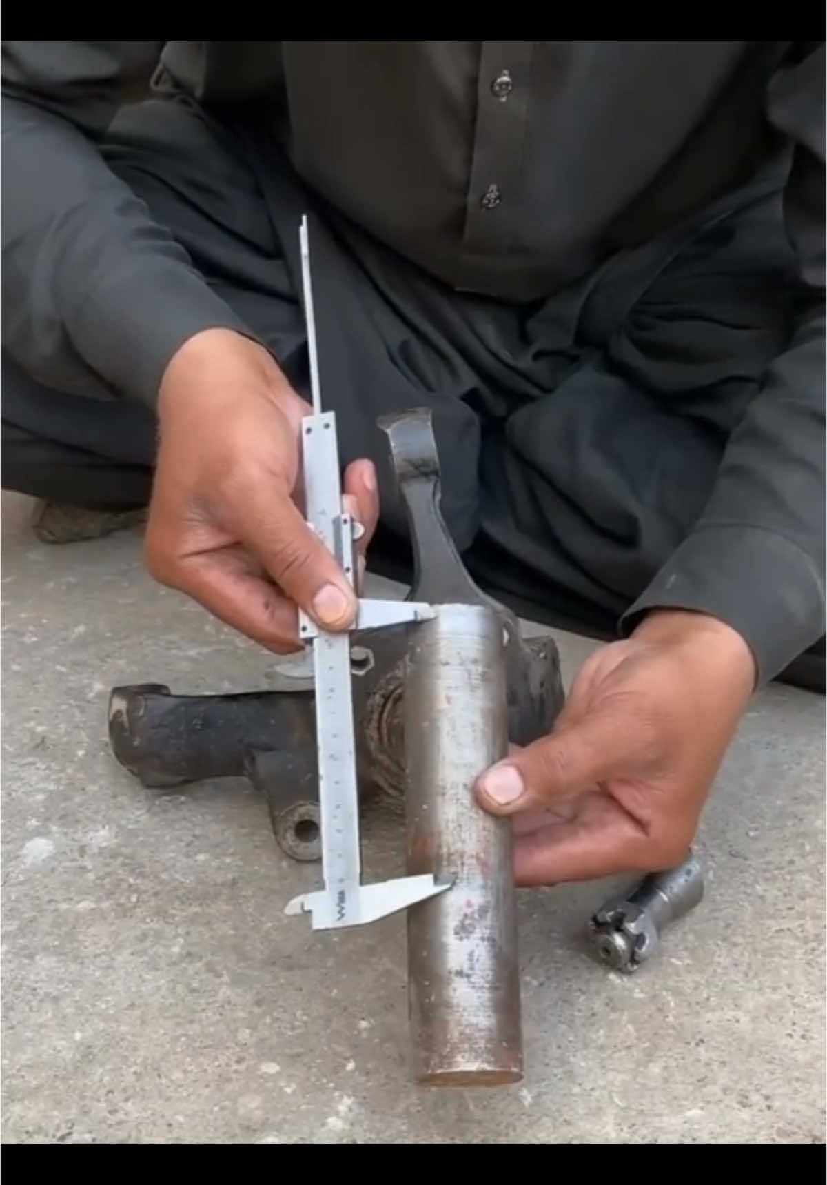 Hyundai Shehzore Front Axle Spindle BrokenHeavy Duty Repair with Extra l🫣 #pkmechanics😱 