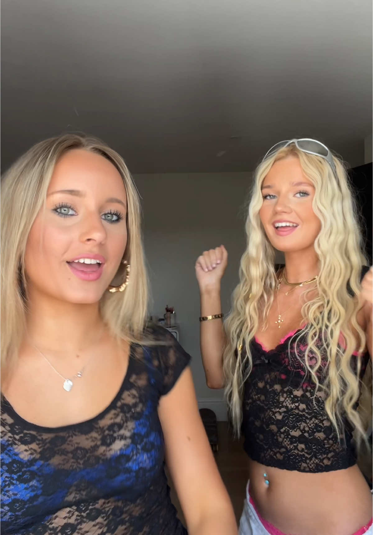 #kissmeonthecheek @Heidi  