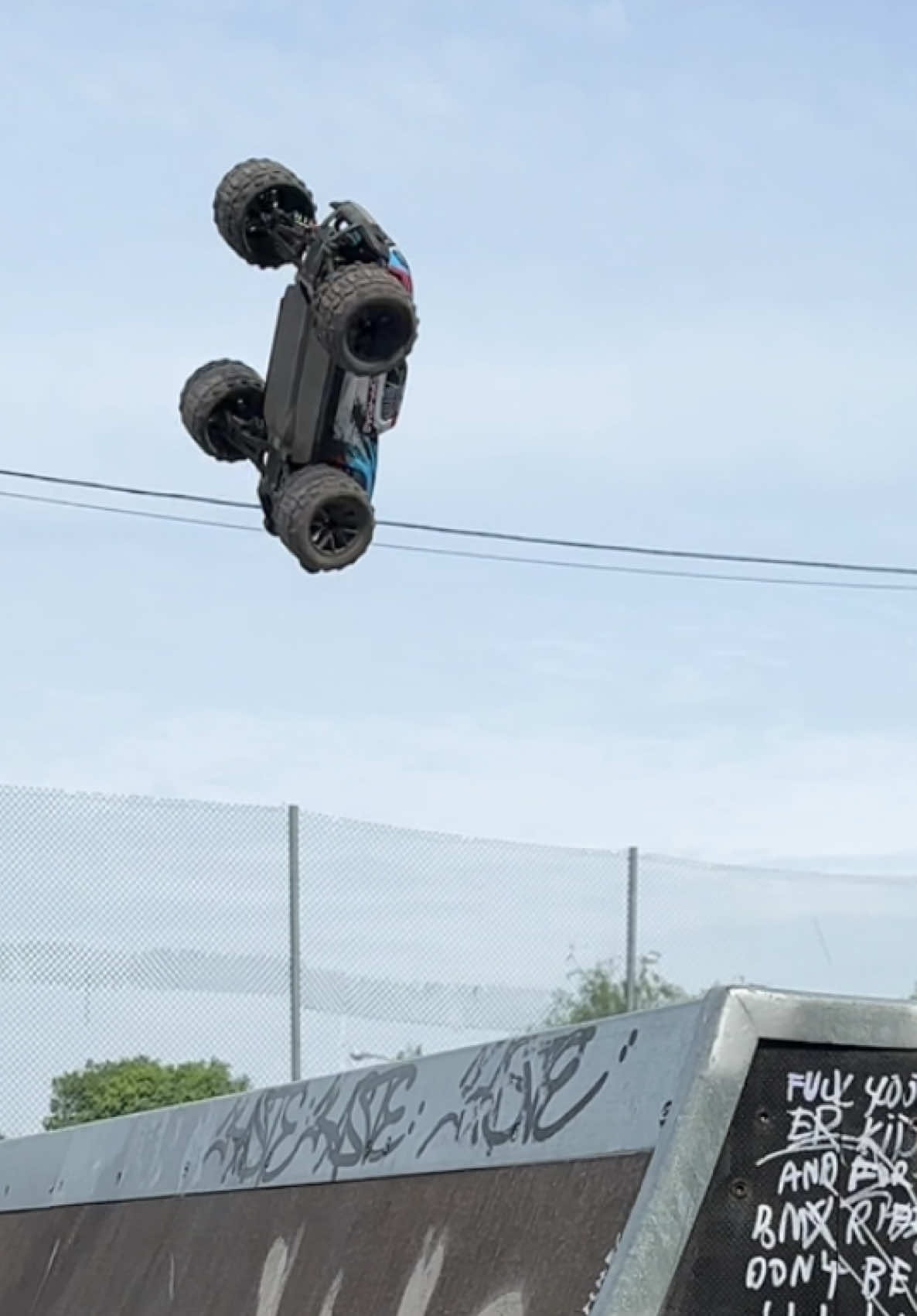 Jumping Rc car MJX16208🔥Check my YouTube channel and subscribe for more👍🏻Link in Bio👆🏻 #rc #rccar #mjx16208 #mjxhypergo16208 #mjxrc #hypergo #16208 #rcjump #rcworld #rcviral #rcforyou #rcchannel #rctiktok #hobby #rccommunity #rchobby #szumirc #rcpoland #rc4wd #rceveryday 