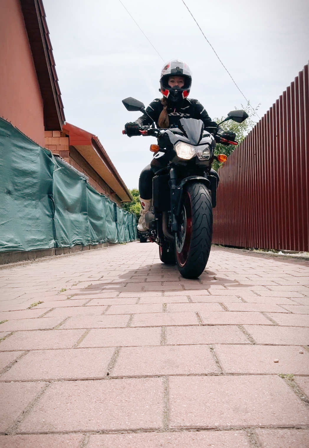ig: cruisin_moments #bikergirl #motoroscsaj #motogirl #bikerlife #bikersoftiktok #bikers #biker #motoros #motoron #kawasaki #z750 #motorosélet #motorozás #szavadság #Lifestyle 