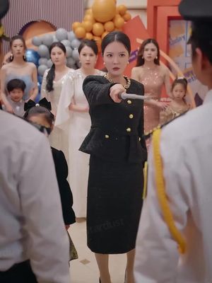 Lấy Danh Nghĩa Người Mẹ