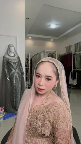 Privat day two done thx @tyta_wedding @SR.Wedding Concept  #promomakangajian #fypvelocity #MUA #periaspengantin #fyppppppppppppppppppppppp #trand #tranding 
