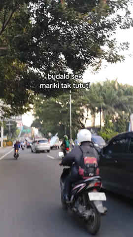 sek tak ados
