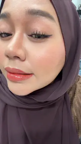 tajam sampai luka tak tuuu 🤔 #CARSLAN#carslanmy #carslaneyeliner #Eyeliner #waterproof #transferproof #makeup #makeuphacks #eyemakeup 