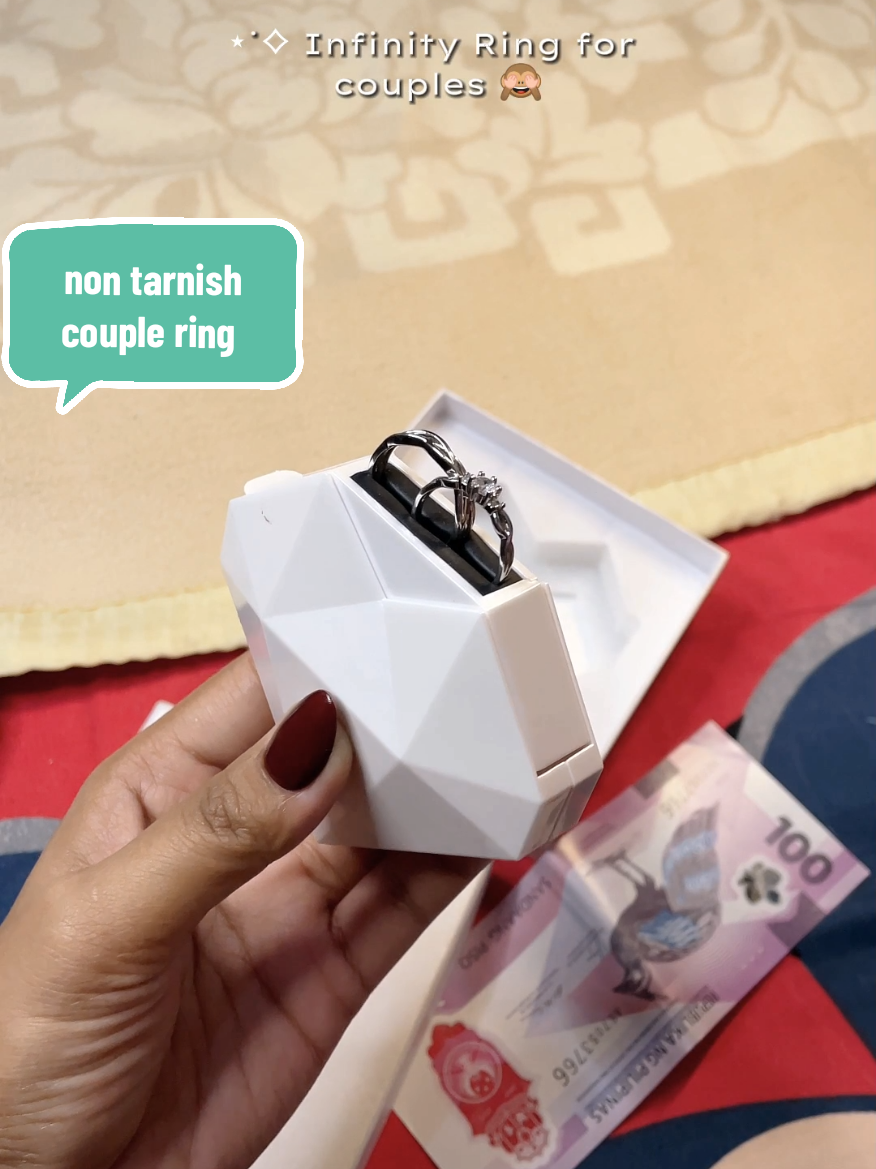Tanggal topak pag binigyan ng singsing 🙈 #couplering #promisering #ringforcouple  #engagementring #nontarnishjewelry #jewelrytiktok #giftforher #giftforhim #rings #couplerings #giftideas  disclaimer: price indicated may change during or after TikTok promotions 