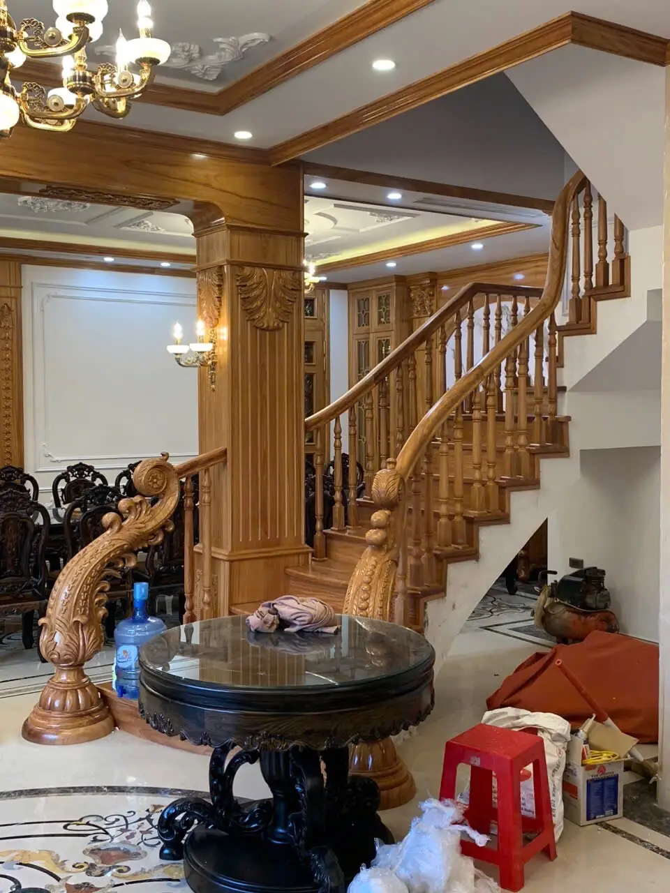 Cầu Thang Gỗ Gõ Đỏ #nhàdep #nha #gỗđẹp #cầuthang #gỗ #gỗnghệthuật #gỗ_quý #gotunhien #nghệthuật 