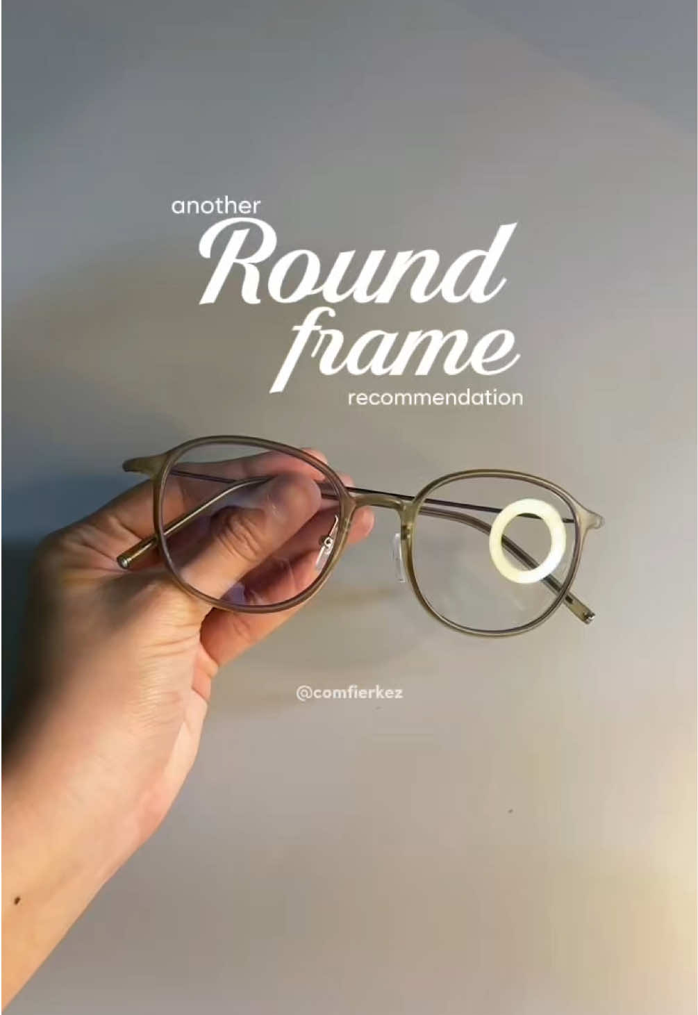color: green #eyewear #eyewearfashion #eyeglass #eyeglasses #roundframe #specs #photochromic #antirad #antiradiation 