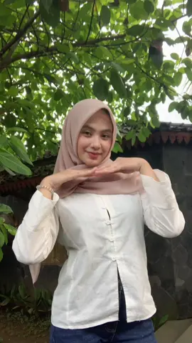 Top cantik from @Orimoza_OfficialShop 🤍