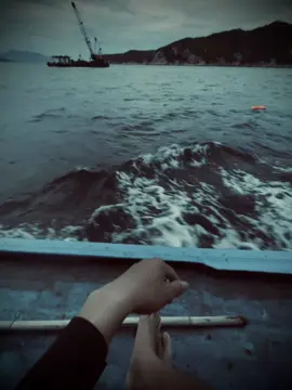 Bạn cf bài bạc chơi bời thì nhiều , bạn giúp đỡ mình lúc hoạng nạng thì được mấy ai #xuhuong #viral #story #tamtrang 