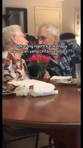 Seumur hidup itu lama🧓🏻👵🏻🥰 #romantis #kakeknenek #cintasejati #pernikahan #4u #xzybcaシ #foryoupage #fyp #bahagia #virall 