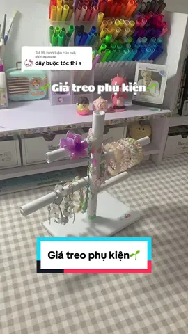 Trả lời @𝐭𝐮𝐡 𝐚𝐡𝐡.𝐦𝐚𝐬𝐭𝐞𝐫𝐝 DIY giá treo dây buộc tóc/phụ kiện🌱 #handmade #DIY #gocsangtao #viral #xh #fyp #xuhuong #LearnOnTikTok 