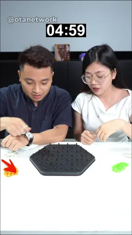 Cờ liên xích #otanetwork #otanetworkentertainment #lancertalents #boardgames #colienxich #challenge #funny #giaitri #LearnOnTikTok 