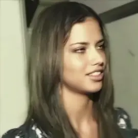 The fact that, in this 2002 interview, Adriana Lima says that her career goal was to become an actress—especially in Hollywood.#adrianalima #model #victoriassecretfashionshow #fyp #paratiiiiiiiiiiiiiiiiiiiiiiiiiiiiiii #actress 