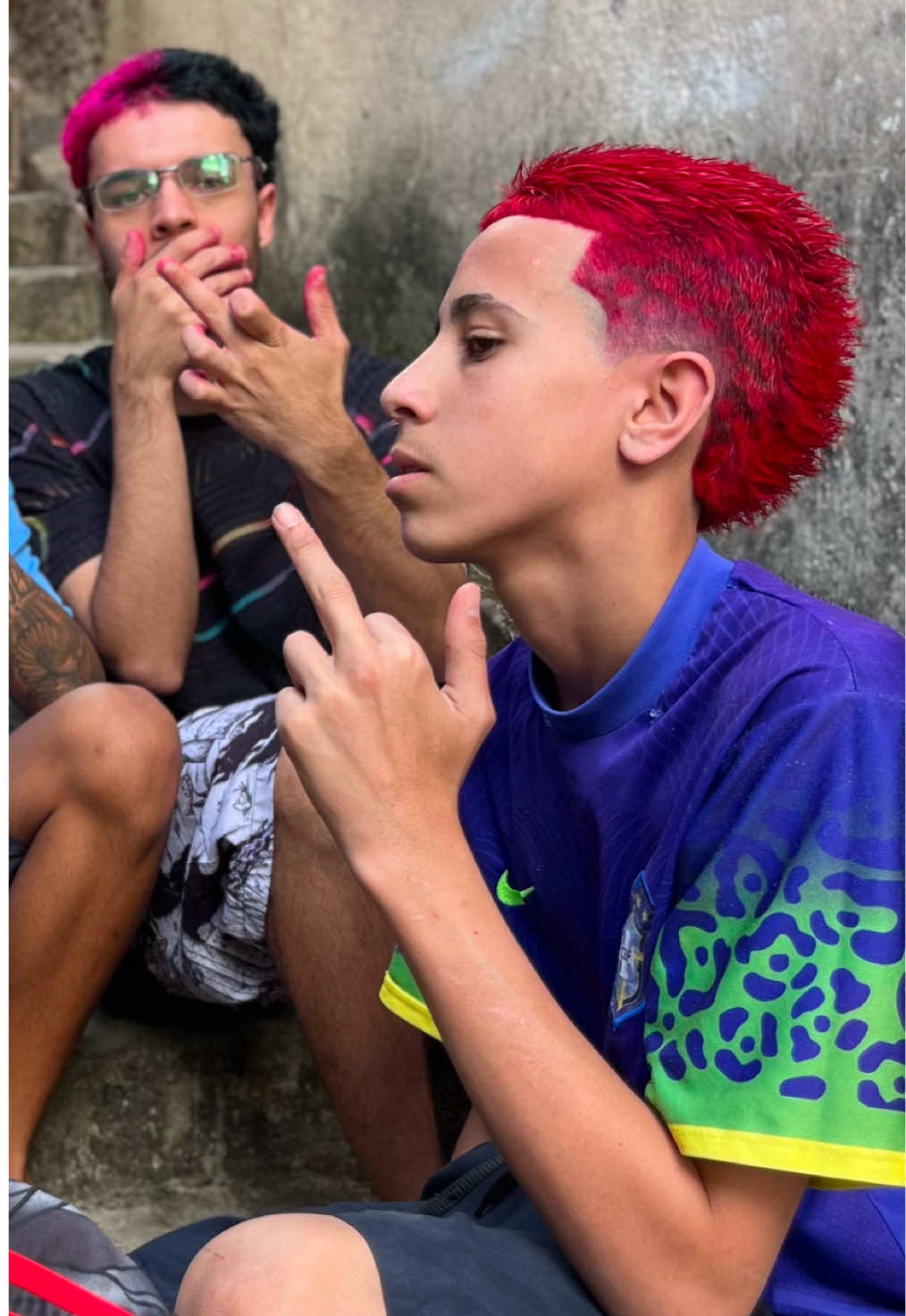 Reflexo Vermelho Bh pique Rio🏁🩸 #foryo #foryoupage #foryour #foryoupage❤️❤️ #tatuagem #crianca #bh #criadebh #bh #mulherdepreso🔓🕊👫💍 #mulherdepreso 