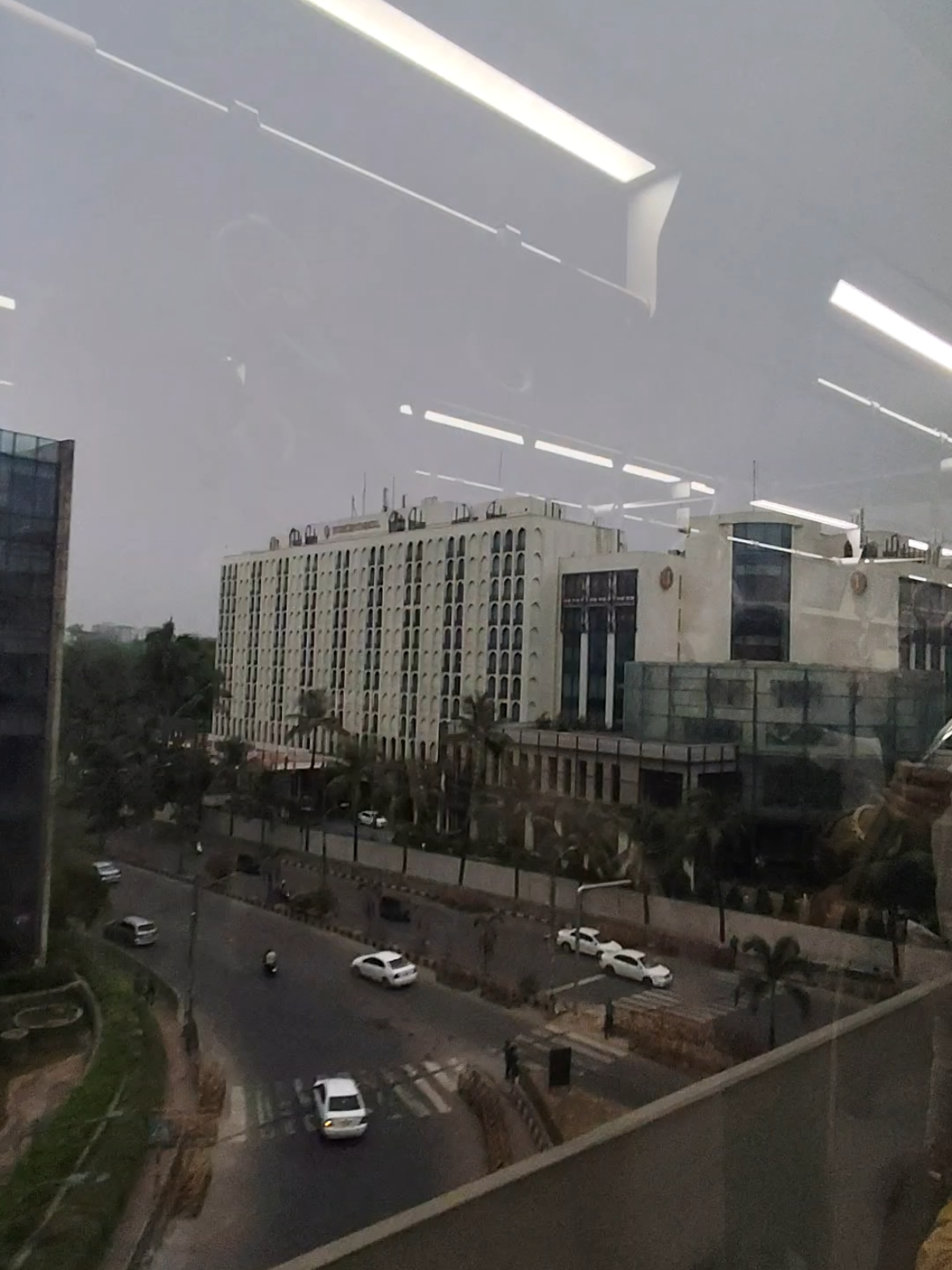 Metro view in (Dhaka)Bangladesh  #creatorsearchinsights #viral #fypシ゚ #foryoupage #viraltiktok #tiktok 