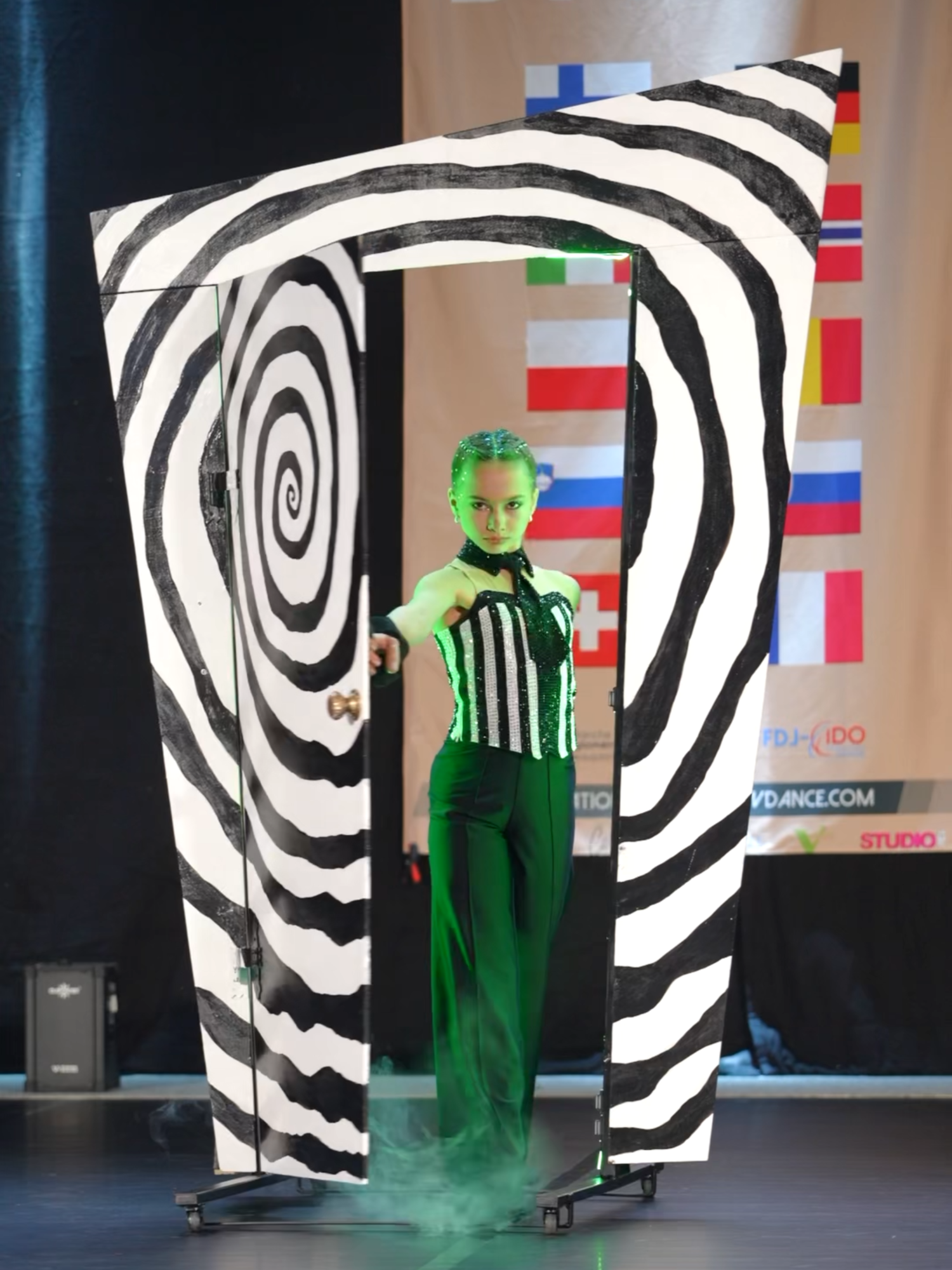 Show Dance Solo by Wiktoria Wiśniewska 🔥 European Championships, Arnas, France 2025 #showdance #showdancer #europeanchampionship #dancereell