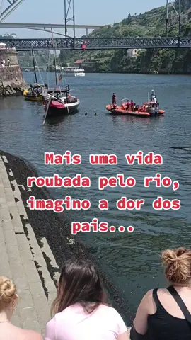 infelizmente mais um jovem perdeu a vida ao saltar da ponte.