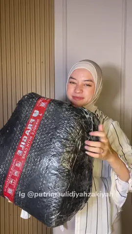 Unboxing time✨🛒 Yang mau manta spill bisa langsung komen👇🏻 . #unboxing #unboxingvideo #unboxingasmr 