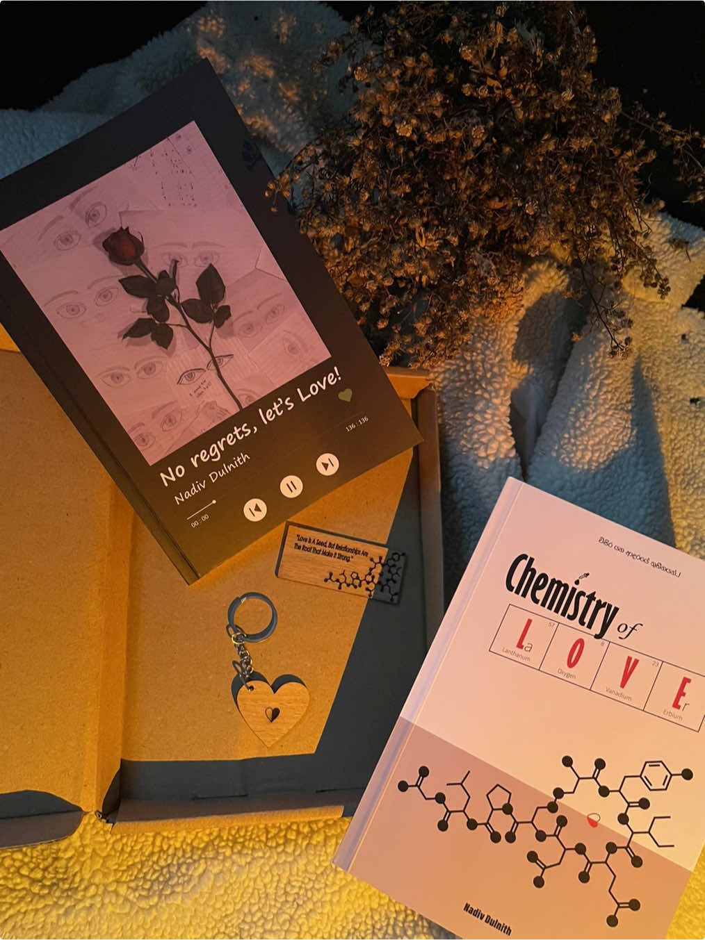 No regrets let's love 🤍 Chemistry of love 🤍 පොත් කියන්නෙ මගේ ජීවිතේ මාව සනසවන ආදරණීයන්.හිතනවට වඩා නිදහසේ ඔයා තනියම ඔයා කැමතිම බීමක් කෑමක් එක්කන් ඔයා ආසම පොතක් නිදහසේ කියවන්න ලැබෙන එක මාරම සැනසීමක් ඉතිං කියවන්න! author - @Nadiv Dulnith  #sinhalabooks #sinhalanovels #bookreview #BookTok #bookwarmgirl #noregretsletslove #chemistryoflove #nadivdulnith #ahinsagamage 