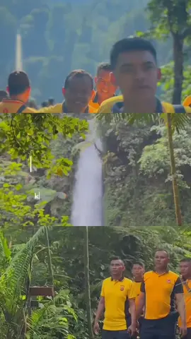 Kegiatan Olahraga Bersama Ibu Kapolres dan PJU Polres Sukabumi Kota, Jumat 30 Mei 2025 #patroliperintispresisi #polressukabumikota #sukabumitoday #sukabumihits #situgunungsukabumi 