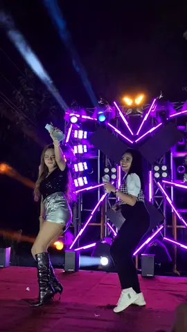 dancer cek sound awd audio jombang@AWD AUDIO PRODUCTION  #ceksound #awdaudiojombang #karnaval2025 #ceksoundsentul #karnavalsentultembelang #karnavalsoundsystem #soundsystemjawatimur #foryoupage #fyp 
