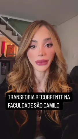 Oi, gente. Vim contar meu relato: sofri transfobia na Faculdade São Camilo e, até agora, não fizeram nada para me ajudar. Peço que compartilhem este vídeo e apoiem não só a mim, mas toda a comunidade LGBTQIA+, que sofre preconceito em universidades que não nos acolhem. #🏳️‍⚧️ #mulhertrans #foryou #lgbt #saocamilo 