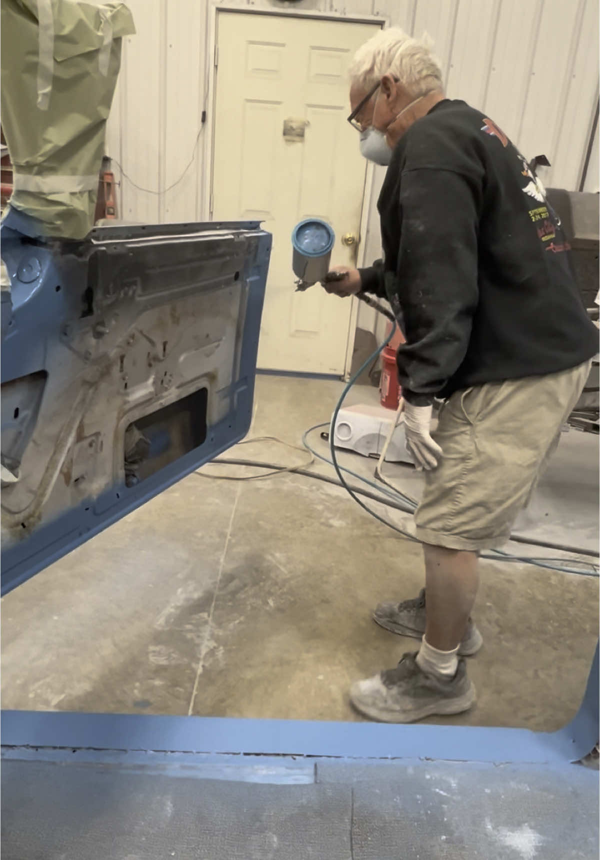 At 84 years old, my dad is still chasing his dreams—today he’s painting the door jams, trim, and smaller pieces of his dream car: a 1957 Ford Fairlane 500 convertible. He’ll finish it off with a clear coat. His dedication is unreal.💪🔥 #ClassicCarRestoration #57Fairlane #CarRestoration #OldSchoolCool #HotRodLife #GarageGoals #FatherDaughterBuild #RestorationLife #AutoBodyWork #NeverTooOld #classiccar #carrebuild #vintagecar #restoration #musclecar #hotrod #carsoftiktok #automotiverebuild #fordfairlane500 #ford #carmechanic #tiktokautocampaign #carreview #mechanic 