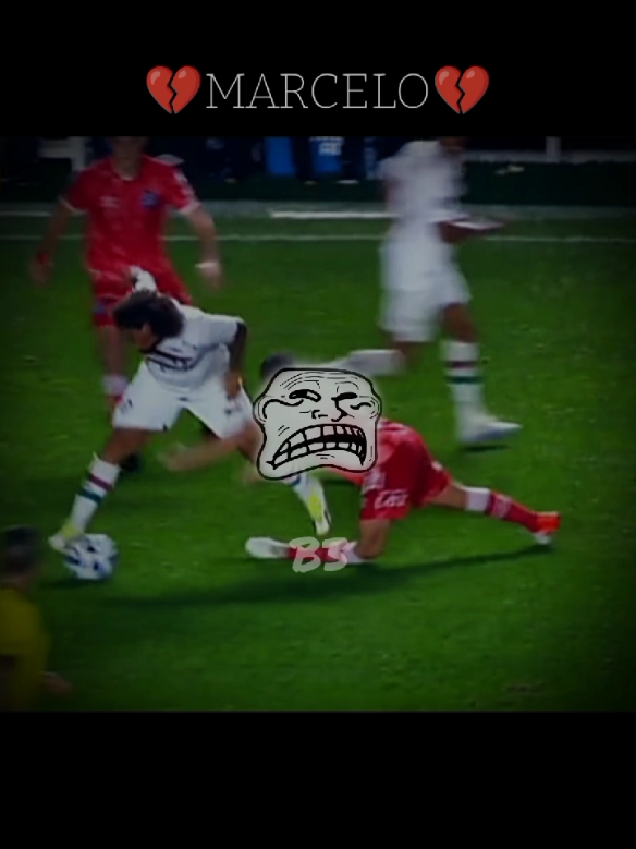 Marcelo ends player career 💔 #tik_tok #fyp #football #video #fouryou #edits #edit #viralvideos #tiktokviral #videoviral #marcelo 