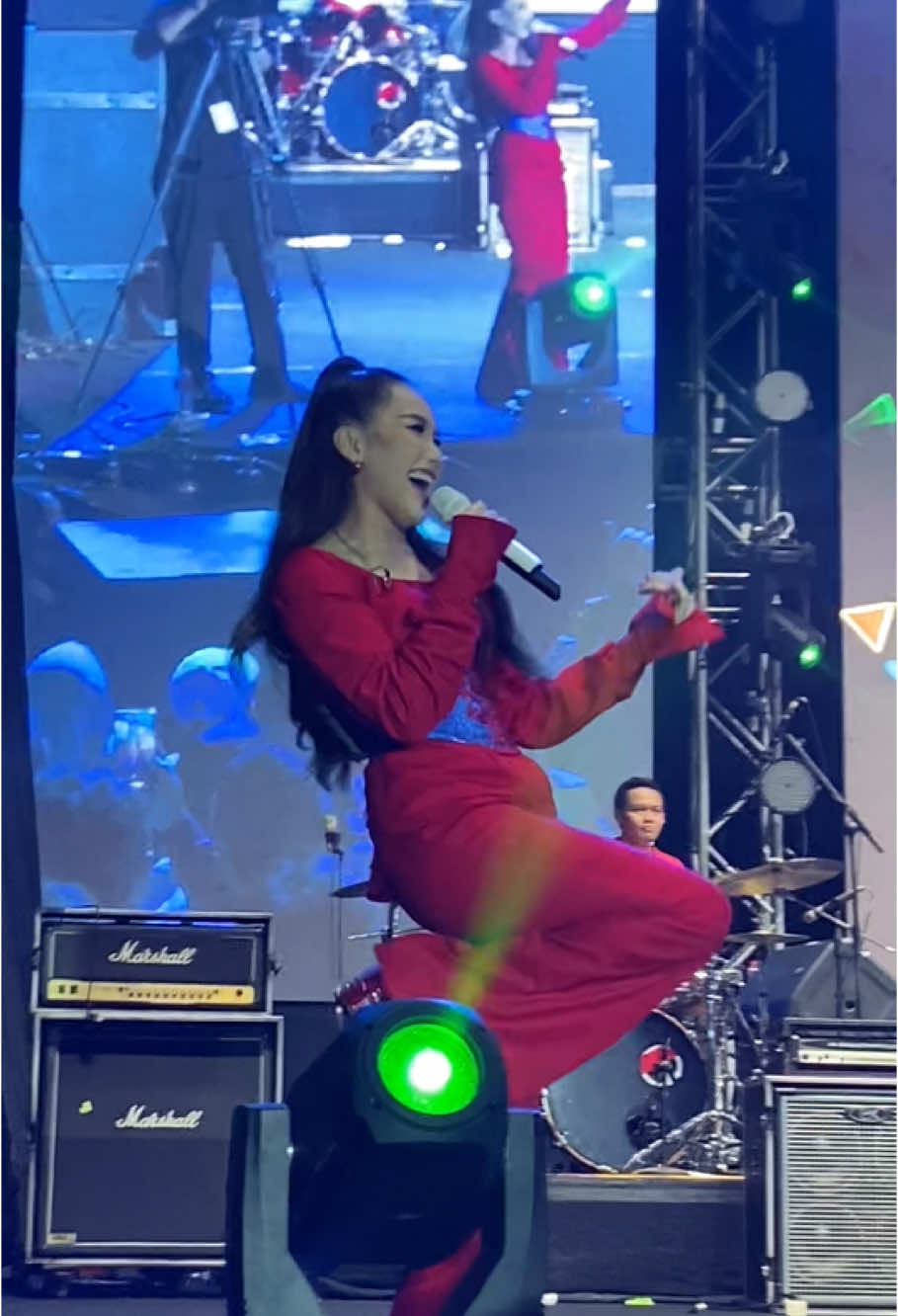 Ayu Ting Ting - Rungkad #btnsoundphoria #btn #ayutingting #lyrics #fyp #concert #fancam