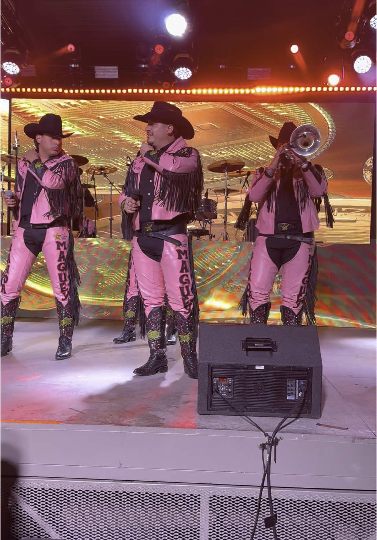 QUE SACRIFICIO @Banda Maguey Oficial @_bandamagueyoficial #bandamaguey #bandamaguey🎷💃🏻🎶🎶🎶 #bandamagueyoficial #bandamagueyenvivo #bandamaguey❤️ #bandamagueyusaincoficial #quesacrificio #quesacrificio💔 