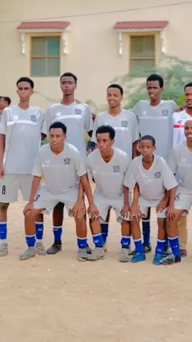 Dad Labarto kuwa ugu wanagsan❤️🫶🏻#somalitiktok #foryopage #foryo #fpp #updettiktok #speakers #fotball @Goat Rooble @Luuu💕🇦🇿👩🏻💐 @￼ @ice Brownn:)🧊🦥💦 