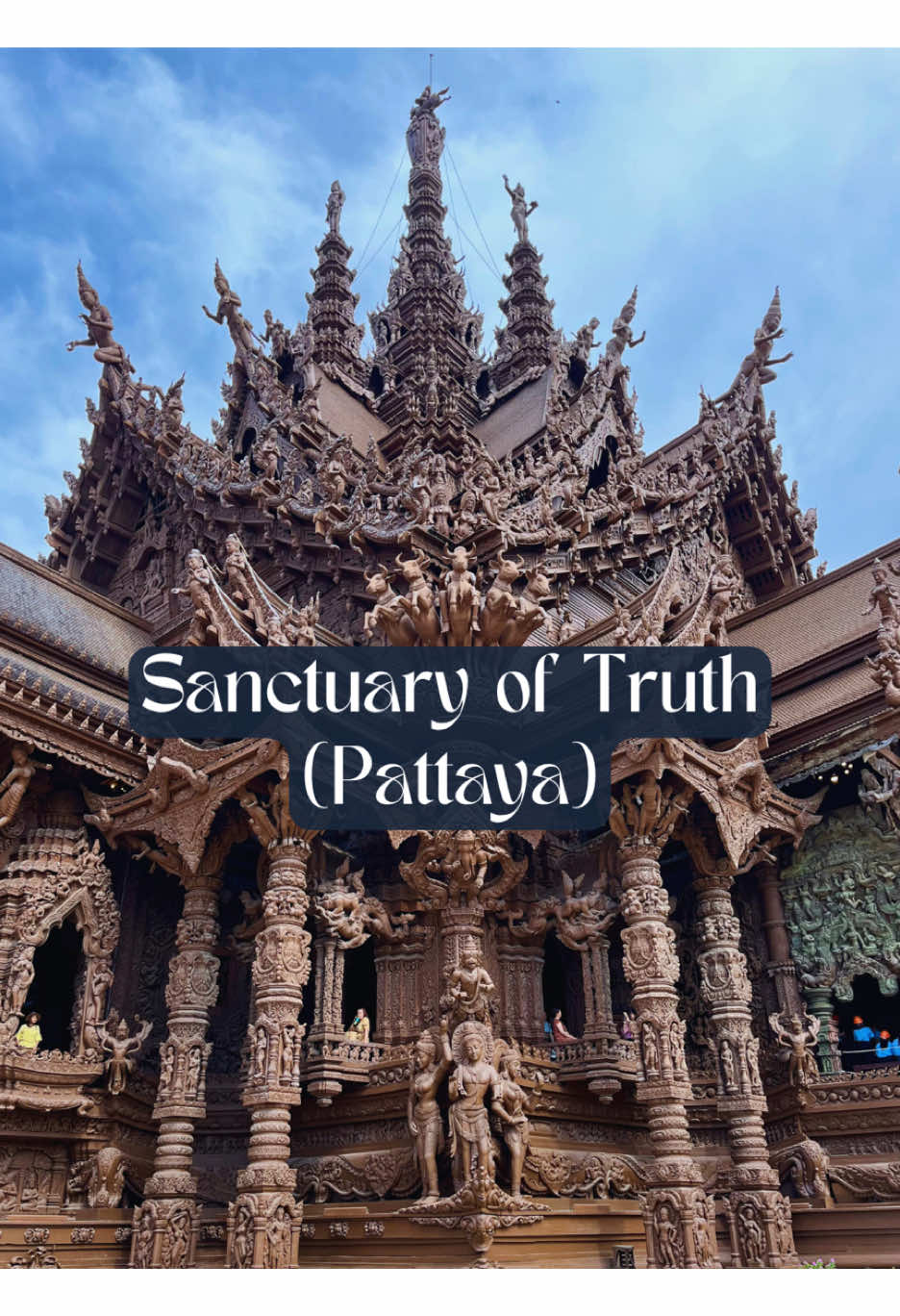 📍Sanctuary of Truth (Pattaya) My favorite temple in Thailand! ✨ #sanctuaryoftruth #templethailand #thailand #pattaya 