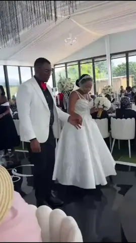 👑 custom made by us. 👗 by @esl  #botswana🇧🇼tiktok #tiktokbotswana🇧🇼 #satiktok🇿🇦 #CustomElegance #fashion #headaccesories #custommade #bespokefashion #legakwaveils #beadedheadband #LuxuryHeadwear #luxurybridal #BridalStyle 