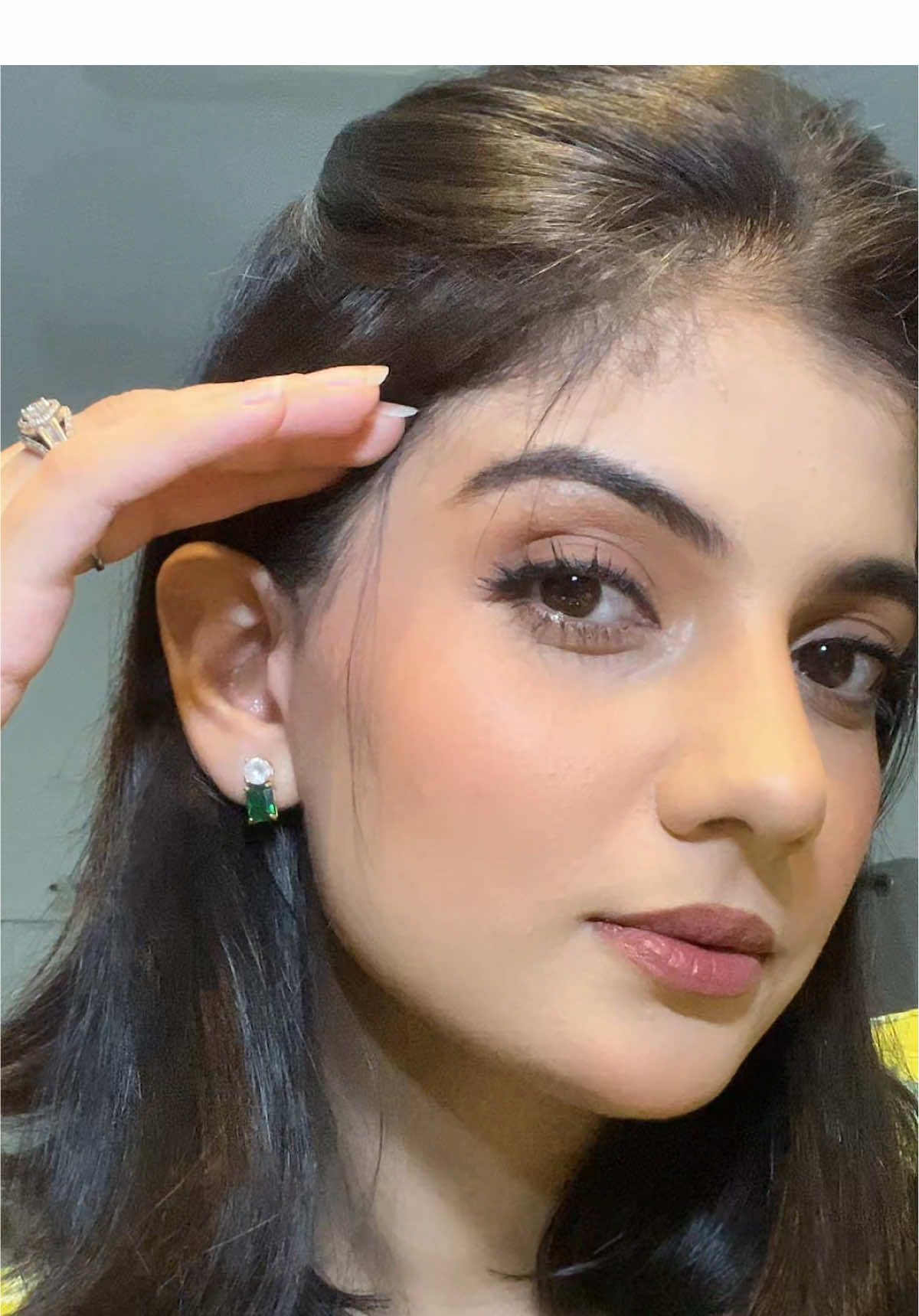Grwm  @Huda Beauty @klean Beauty discount code nayabh10 @Missrose.com.pk DC nayab10 @SHEGLAM @Maybelline NY @OTWOO  #nayabhassaan #makeuptutorials #tutorial #jewellery #dressup 