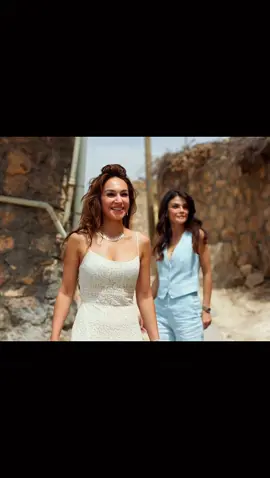 Güzel çiftım sonunda evlendiler 🥹🥺#fyp #frypgシ #keşfetteyizzz #viralllllll #kesfetbeniöneçıkart #narealbora #şahinalbora #kesfett #viralvideos #fryp #uzakşehiredit #turkishseries #viralll #forrryouuu #uzakşehir #forrryouuu 