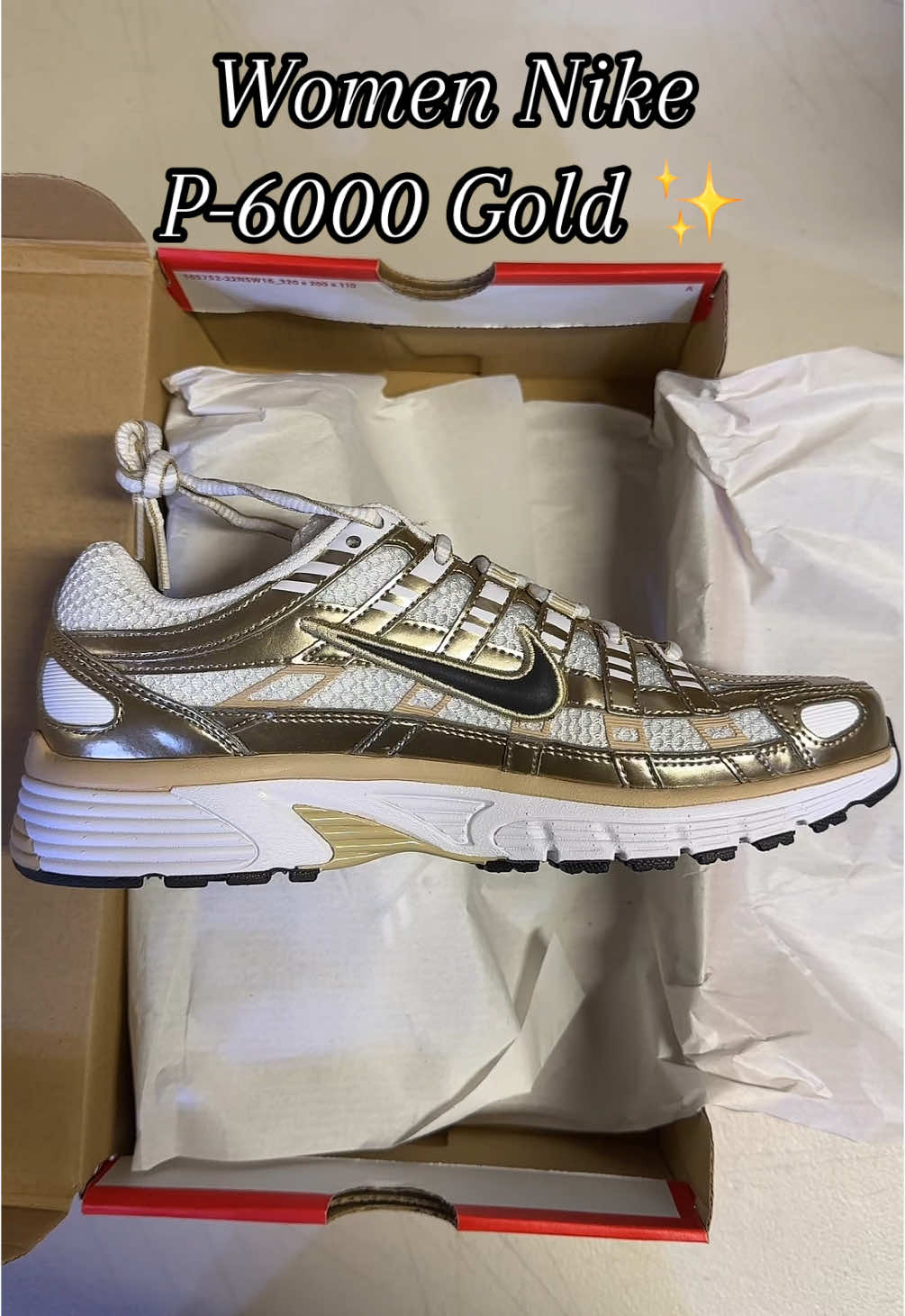 A pair of running shoes you need  ✨🤍 #nike #women #shoes #Running 